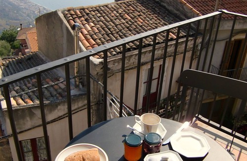 Forza d'Agro House | Casa La Zagara: Carefully restored cottage in a picturesque mountain village