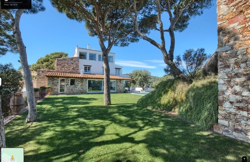 Aiguablava House | Casa Las Flores - Begur - first line, beach access.