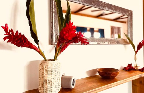 Bocas del Toro Hotel | Casa Le Parc - Main Street