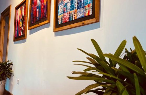 Bocas del Toro Hotel | Casa Le Parc - Main Street