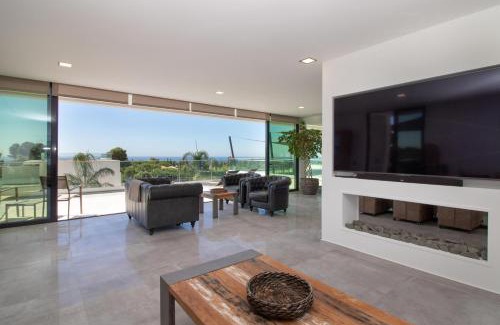 Carvoeiro Villa | Casa Limao Luxury villa sea views in Carvoeiro