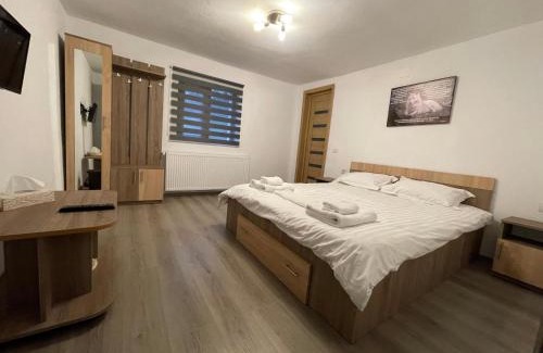 Capatineni-Ungureni House | Casa Lupilor Transfăgărășan