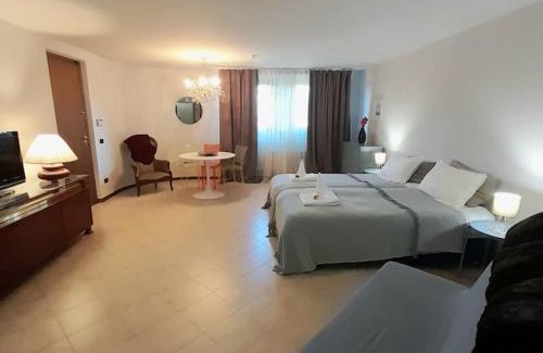Santa Lucia ai Monti Apartment | Casa Magnolia