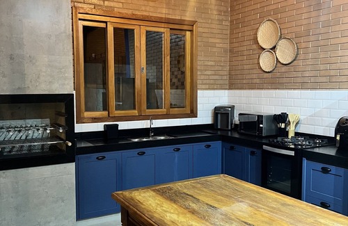 Pirenopolis House | Casa Malbec Pirenópolis - GO Encantadora com 4 Suítes e Área de Lazer Completa