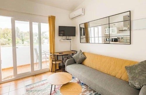 Costa Nova Apartment | CASA MARIA TOP FLOOR APRTMENT WITH POOL