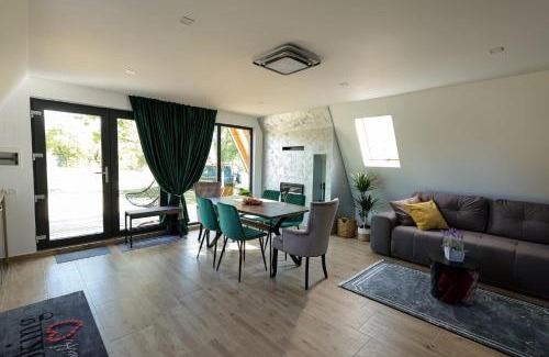 Godeni Villa | CASA MAYA Câmpulung