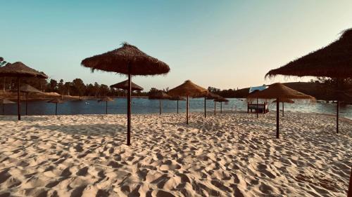 Corte do Pinto House | Casa Mel-Mina São Domingos-Praia fluvial-Terraço-3km-arcondicionado