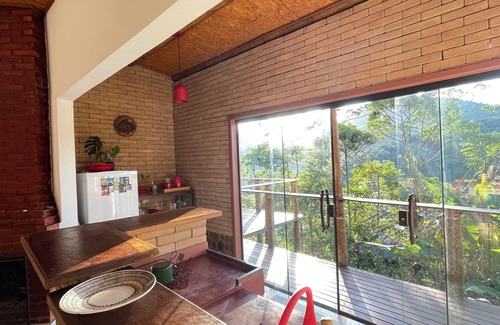 Teresopolis Ski Chalet | Casa Mohini: Deck Para Montanha e Lareira. Piscina Natural e Templo a 5 min