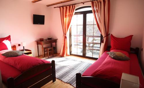 Cartisoara House | Casa Mosului - Transfăgărășan Bed & Breakfast