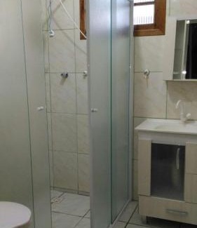 Enseada House | Casa na Enseada - Rua Maceió - 70 metros da Prainha