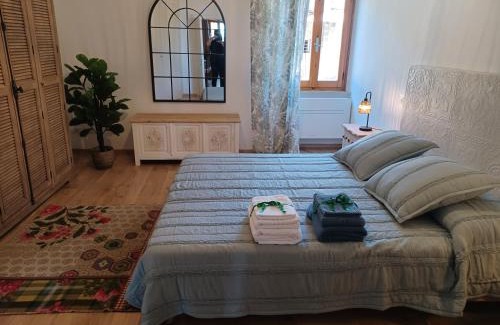 Gambassi Terme Apartment | CASA NELLA Appartamento nel Centro Storico