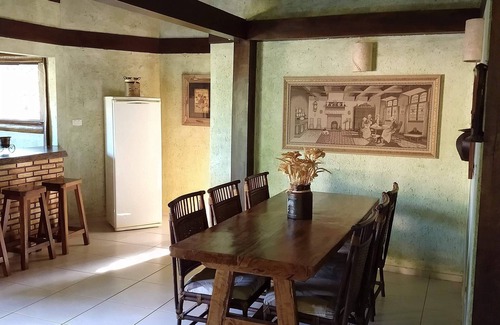 Paraisopolis House | Casa no campo com cachoeira privativa - 10 pessoas