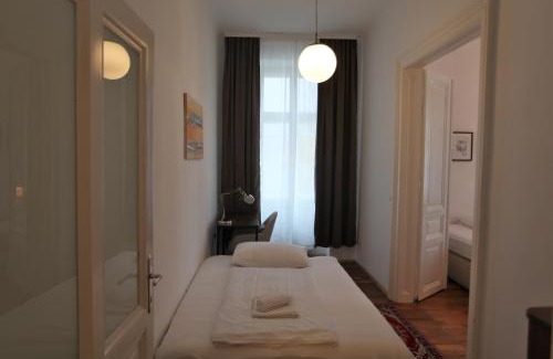 Brigittenau Apartment | Casa Nostra - Ausgefallene Wohnung am Augarten