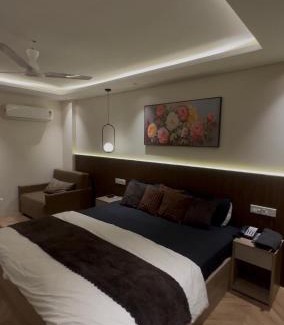 Jaypee Greens Apartment | Casa Nova Luxury Studio and Prime Location