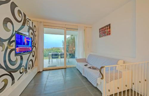 Gaino Apartment | Casa Oleandri With Pool And Lake View