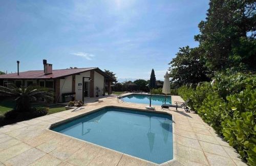 Estaleiro House | Casa pé na areia em praia paradisíaca