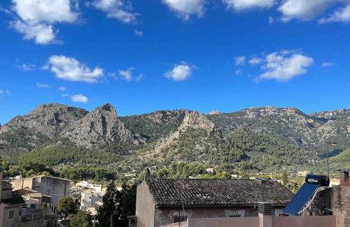 Bunyola House | Casa pi