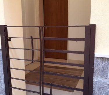 Bernalda House | Casa Pompelmo Rosa