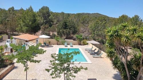 Sant Josep de sa Talaia House | Casa Puig de Mar, con piscina y jardín'