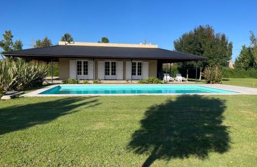 Mercedes Villa | Casa Quinta