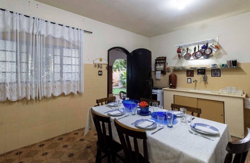 Quinta do Guarau Ski Chalet | Casa rústica com Wi-Fi, garagem e aceita pet