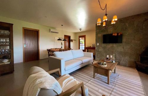 Santa Clara do Sul House | Casa refúgio na Vila Tekohá vista acima das nuvens