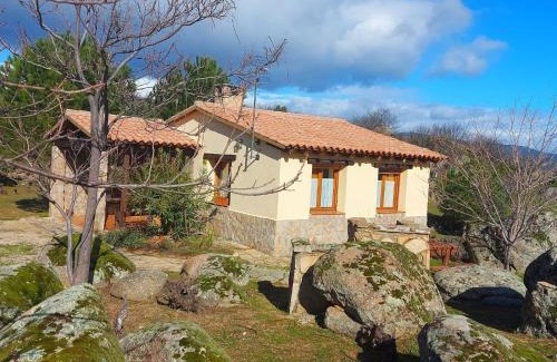 El Tiemblo House | Casa Rural Amarilla
