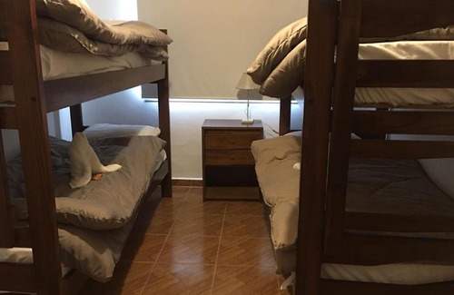 Ramallo House | Casa rural cerca del arroyo y el río Paraná