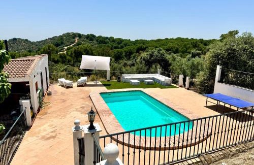 Andujar Ski Chalet | Casa rural DOS ENCINAS