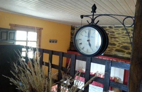 Robleda-Cervantes House | CASA RURAL El Refugio del Poeta