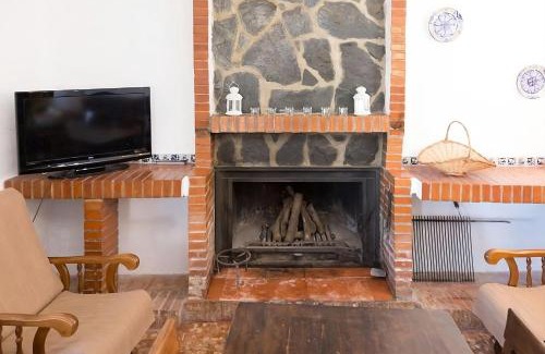 Viznar House | Casa Rural en Parque Natural con Chimenea, Piscina y Barbacoa en Viznar