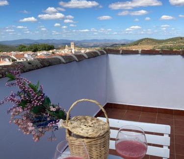 Guadalcanal House | Casa rural Entre el Viento y el Agua