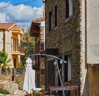 Montejo de la Sierra Apartment | Casa Rural Fuente del Arca Montejo