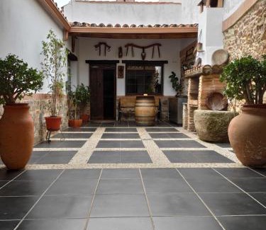 Segura de Leon House | CASA RURAL LA CARRIONA