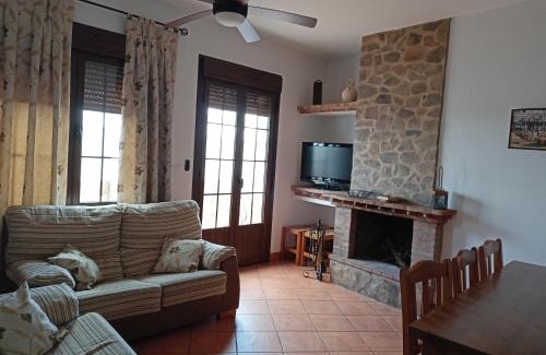 Segura de Leon House | Casa Rural La Fuente