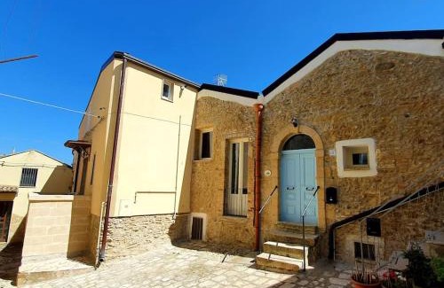 Irsina House | Casa Santa Maria - Beautifully restored house in centro storico Irsina Basilicata Puglia