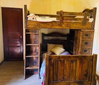 Ciudad Vieja Villa | Casa Santuario