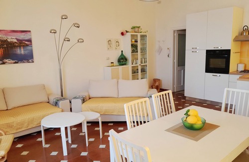 Vietri sul Mare Apartment | Casa Sebastian - with large seaview-terrace, only a few steps from the beach