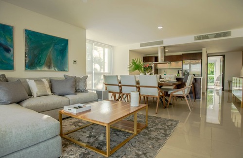 Puerto Juarez Condo | Casa Serena with private pool by RedAwning