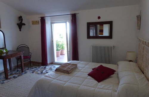 Nuoro Bed & Breakfast | Casa Solotti