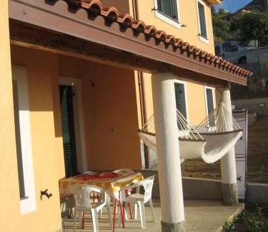 Piraino Apartment | Casa Spisidda Appartamento monolocale "Vulcano" per 4 persone con vista sulle Eolie