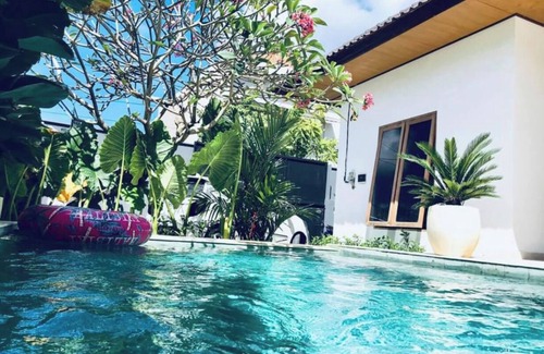 Kerobokan Villa | CASA SUMBA ~ 2BR Tropical Pool Villa ~ Peaceful Oasis in the Heart of Kerobokan