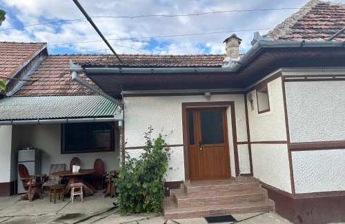 Cartisoara House | Casa Tradițională Cârtisoara