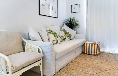 Sapphire Beach Apartment | Casa Tropicana in Aqua Luna Resort - 1 BedRoom Ocean Views Surfs up!