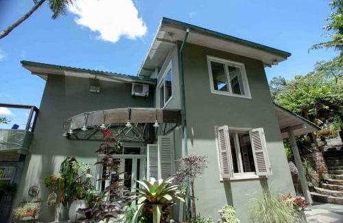 Canto da Lagoa House | Casa Tucano