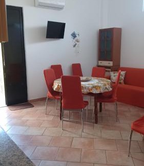 Belpasso House | Casa vacanza ' A casa dei Nonni 2 '