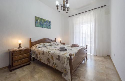 Loceri Apartment | [Casa Vacanze Mallela] Balcony, A/C & SmartTv