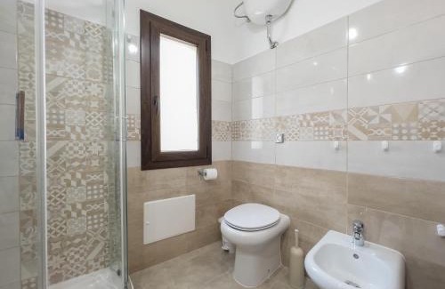 Loceri Apartment | [Casa Vacanze Mallela] Balcony, A/C & SmartTv