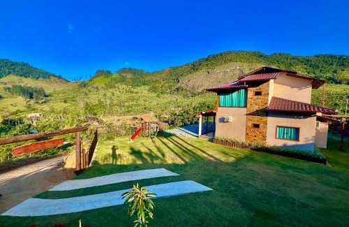 Vitor Hugo House | Casa Vale das Pedras