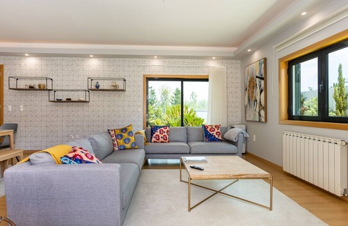 Sao Simao Villa | Casa Vida Serena : Be Inspired. Work. Relax. Explore.